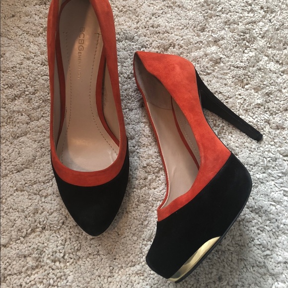 BCBG Shoes - Picture 2 of 3